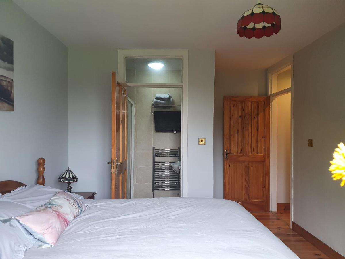Hillcrest House Bed and Breakfast Carrick on Shannon Exteriör bild