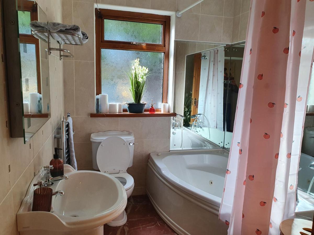 Hillcrest House Bed and Breakfast Carrick on Shannon Exteriör bild